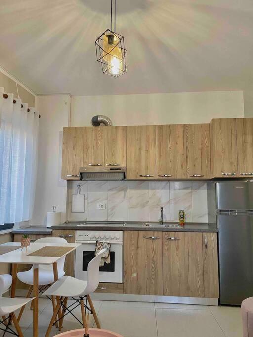 2+1 Apartment - Tirana City Center Bagian luar foto
